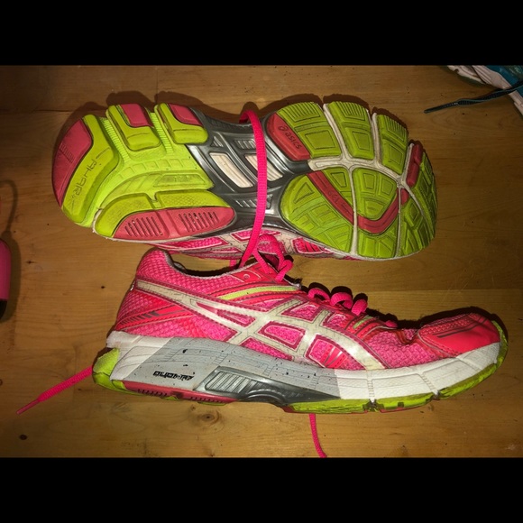 Athletic Shoes - Picture 5 of 5